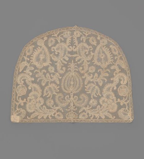 Bonnet of Brussels Bobbin Lace (vieux Bruxelles)
