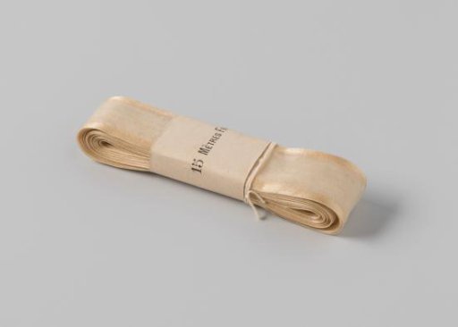 Ribbon of cream-colored gauze, 15 meters