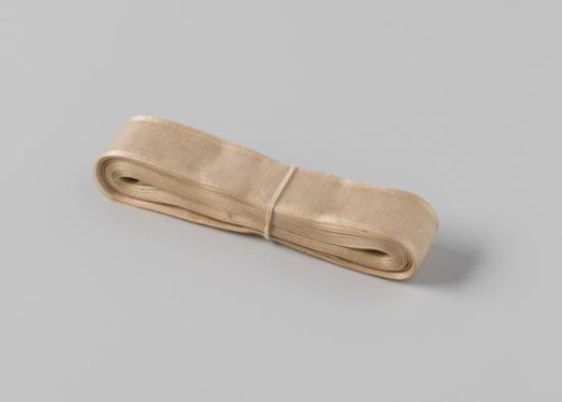 Ribbon of cream-coloured gauze, 15 metres