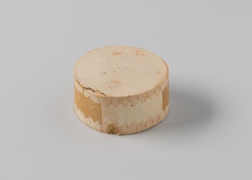 Storage box for a roll of ribbon