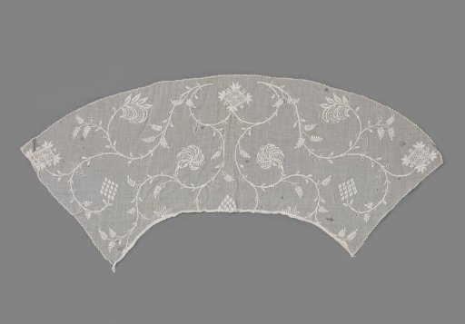 Collar of batiste with white work