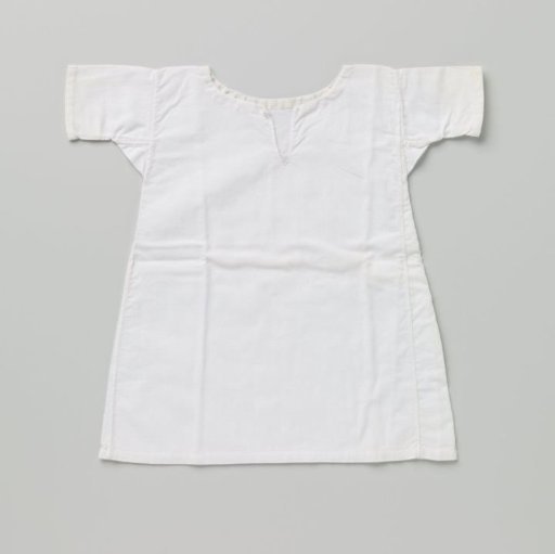 Shirt with half sleeves, needlework