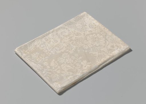 Napkin of white linen damask
