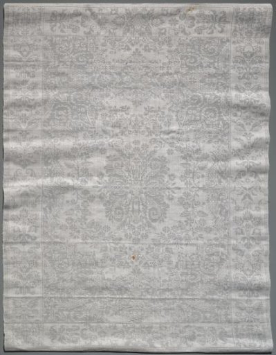 Napkin of white linen damask