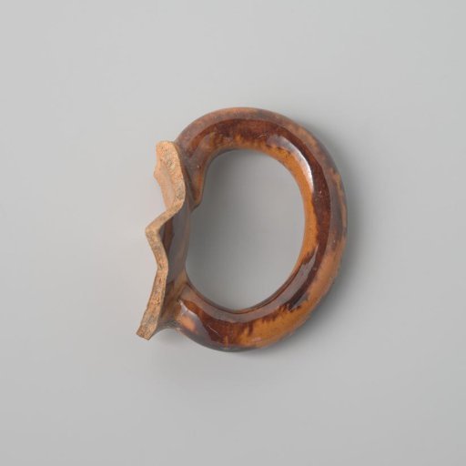 Handle of a teapot (De Caluwe kiln waste)