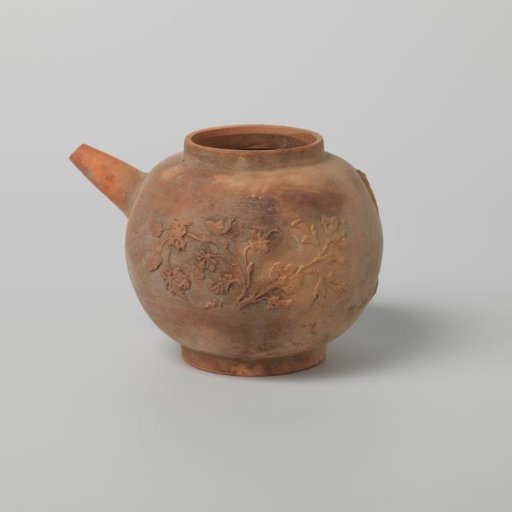 Teapot with flower branches in relief (De Caluwe kiln waste)