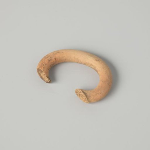 Ear of a Teapot (De Caluwe Kiln Waste)
