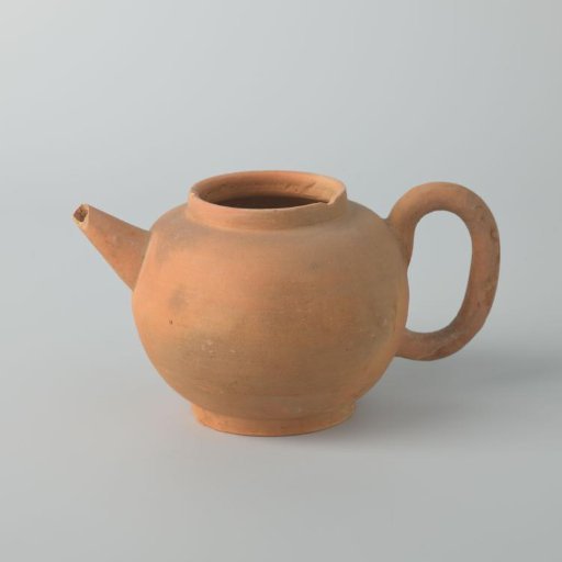 Teapot of unglazed earthenware (The Caluwe kiln waste)