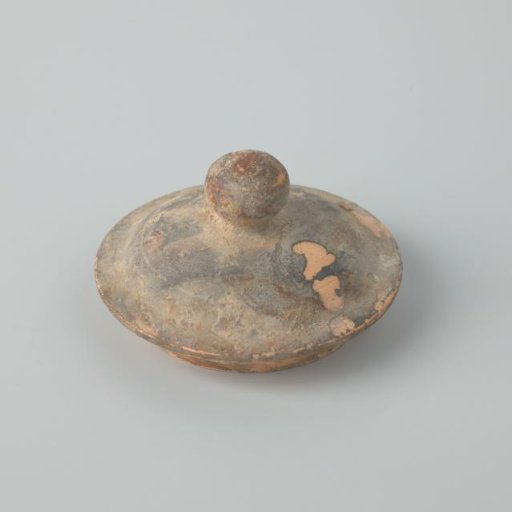 Lid of a teapot (De Caluwe bakafval)
