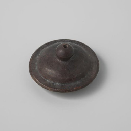 Lid of a teapot (De Caluwe bakafval)