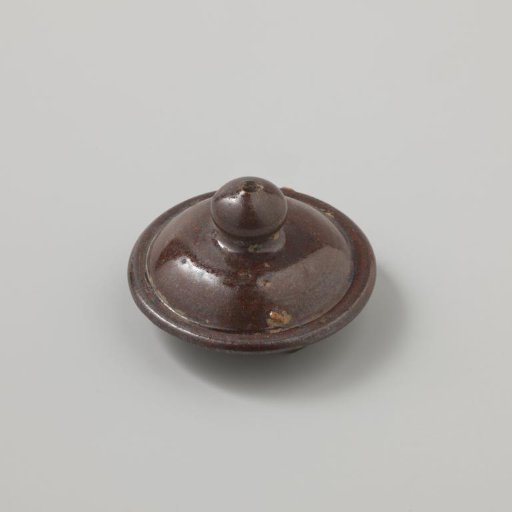Lid of a teapot (De Caluwe bakafval)