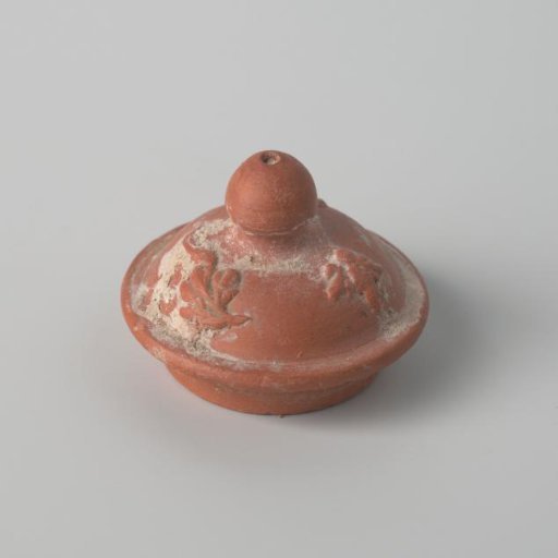 Lid of a Teapot (De Caluwe Kiln Waste)