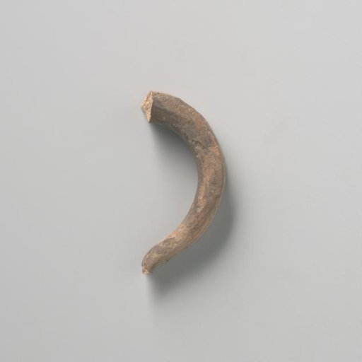 Fragment of a teapot handle (De Caluwe kiln waste)