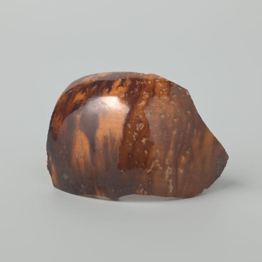 Shard of glazed earthenware (De Caluwe kiln waste)
