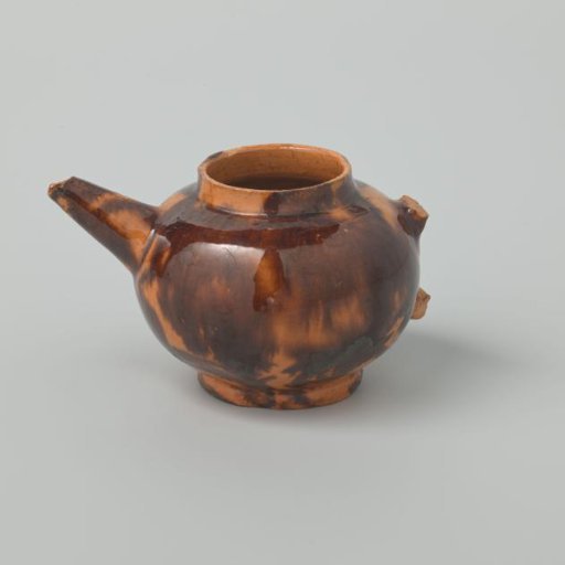 Teapot with Brown Spots under a Yellow Glaze (De Caluwe Kiln Waste)