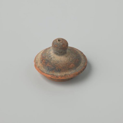 Lid of a teapot (De Caluwe kiln waste)