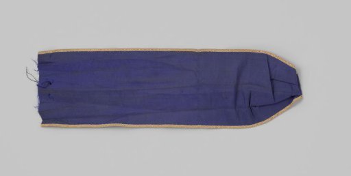 Ribbon or belt (?) of purple silk