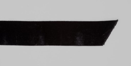 Band of black velvet