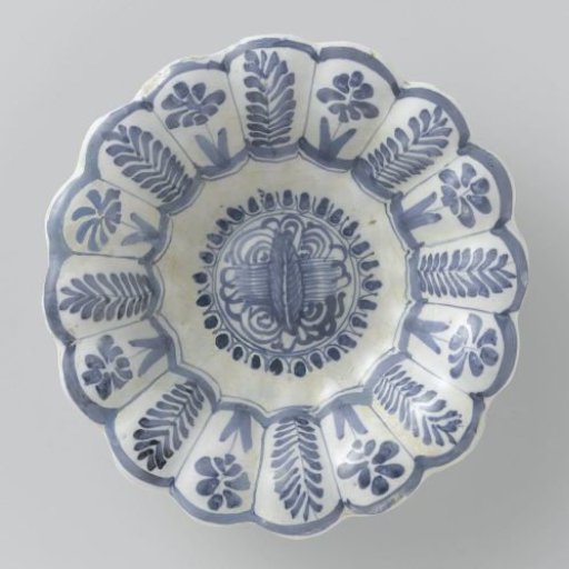 Bowl with a Lobed Rim, Painted with Leaf and Flower Branches