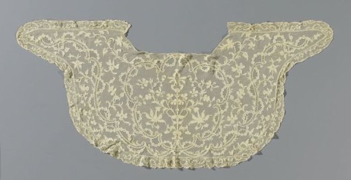 Fichu or pelerine of needle lace
