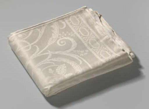 Tablecloth of linen damask with a floral pattern