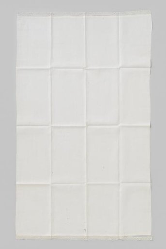 Child's blanket of linen with lace
