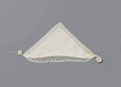 Tablecloth with a strip of Brussels lace, with straight picot edge and some frills