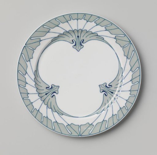 Plate, painted with the Flügelmuster decoration