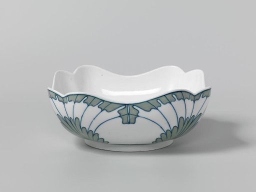 Plate, Painted with the Flügelmuster Decor