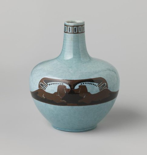 Vase with a decoration of two tekkels