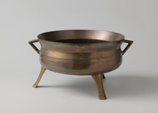 Bronze cooking pot with founder's initials I.F.H.