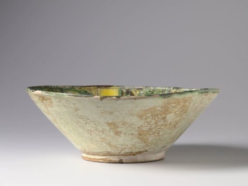 Bowl decorated in green, yellow and manganese