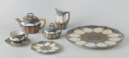 Tea service of chromolith stoneware, decorated in blue and yellow-brown
