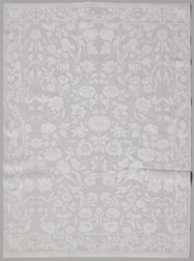 Napkin of white linen damask
