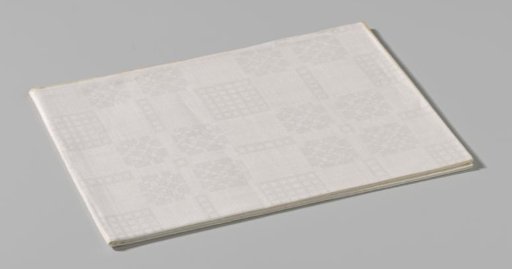 Tablecloth with Pellen pattern with waffle check and flower shape