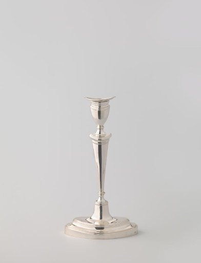 Candelabrum, oval, with filigree edges