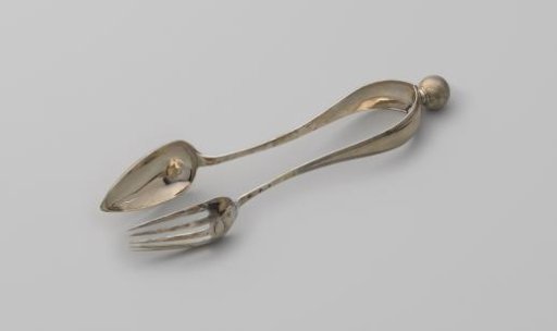 Salad tongs with pointed oval spoon bowl and five-pronged fork