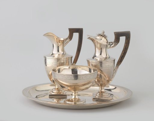 Set, consisting of a round tray, a washbasin, a jug and a milk jug