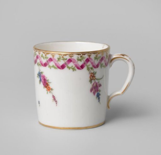 Cup, painted with a zigzag ribbon, around which a branch with leaves winds