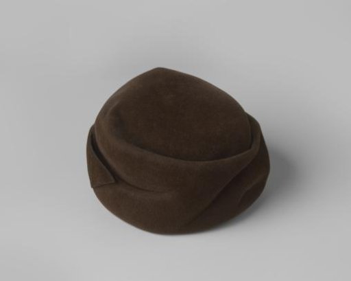 Hat of brown felt