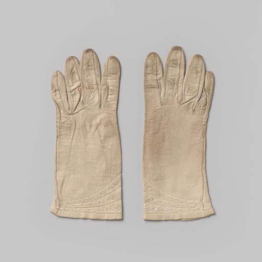 Glove of white glazed leather