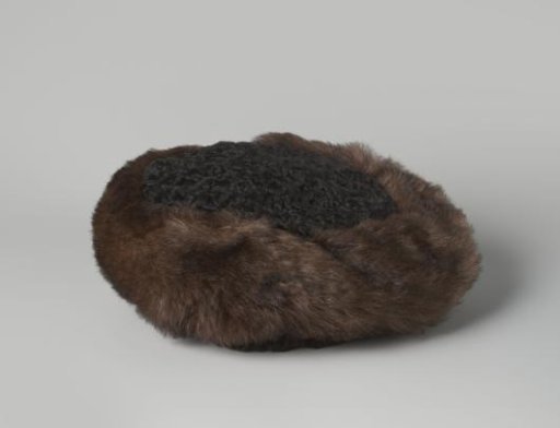 Beret of black and brown imitation fur