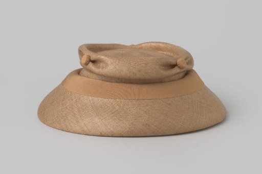 Hat of beige straw
