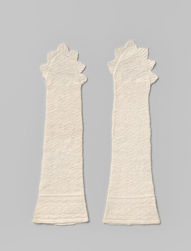 Mitten of White Knitted Cotton