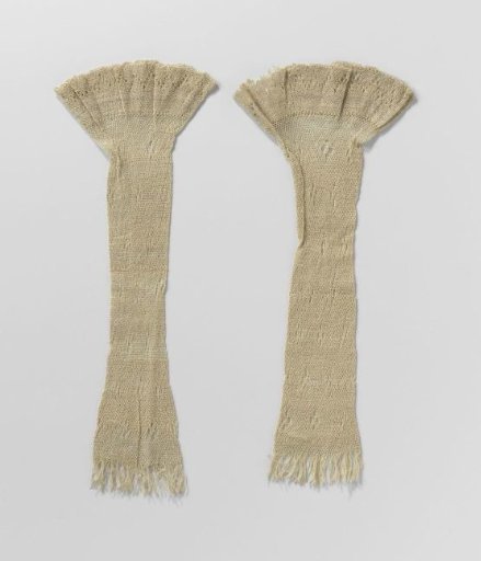 Beige silk Egyptian braid gauntlet