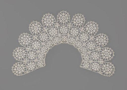 Collar of Etching Lace with Star Shapes