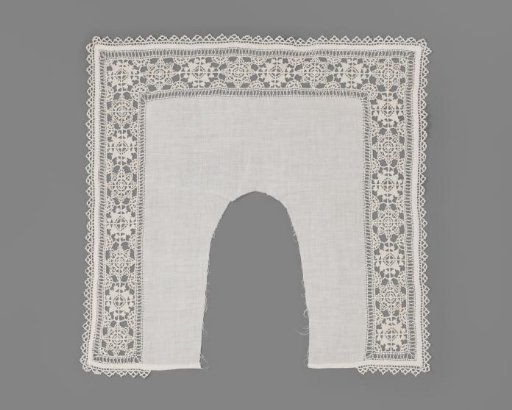Collar in sailor's model of linen with reticella