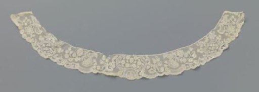 Strip of bobbin lace with oval cartouche in the middle and insect above hollow scalloped cartouches