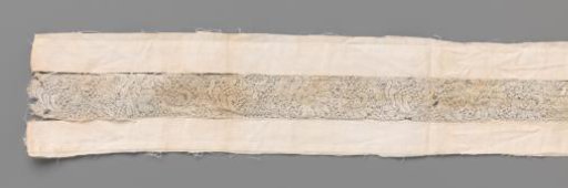 Insert of Bobbin Lace with Carnation and Circular Feathered Leaf