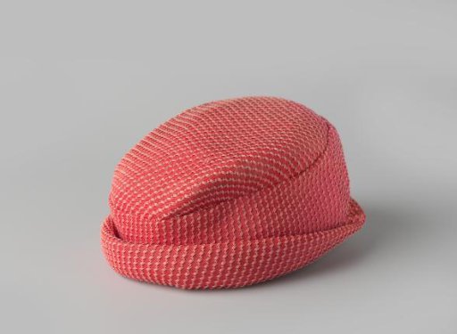 Hat of red nylon fabric interwoven with pink raffia